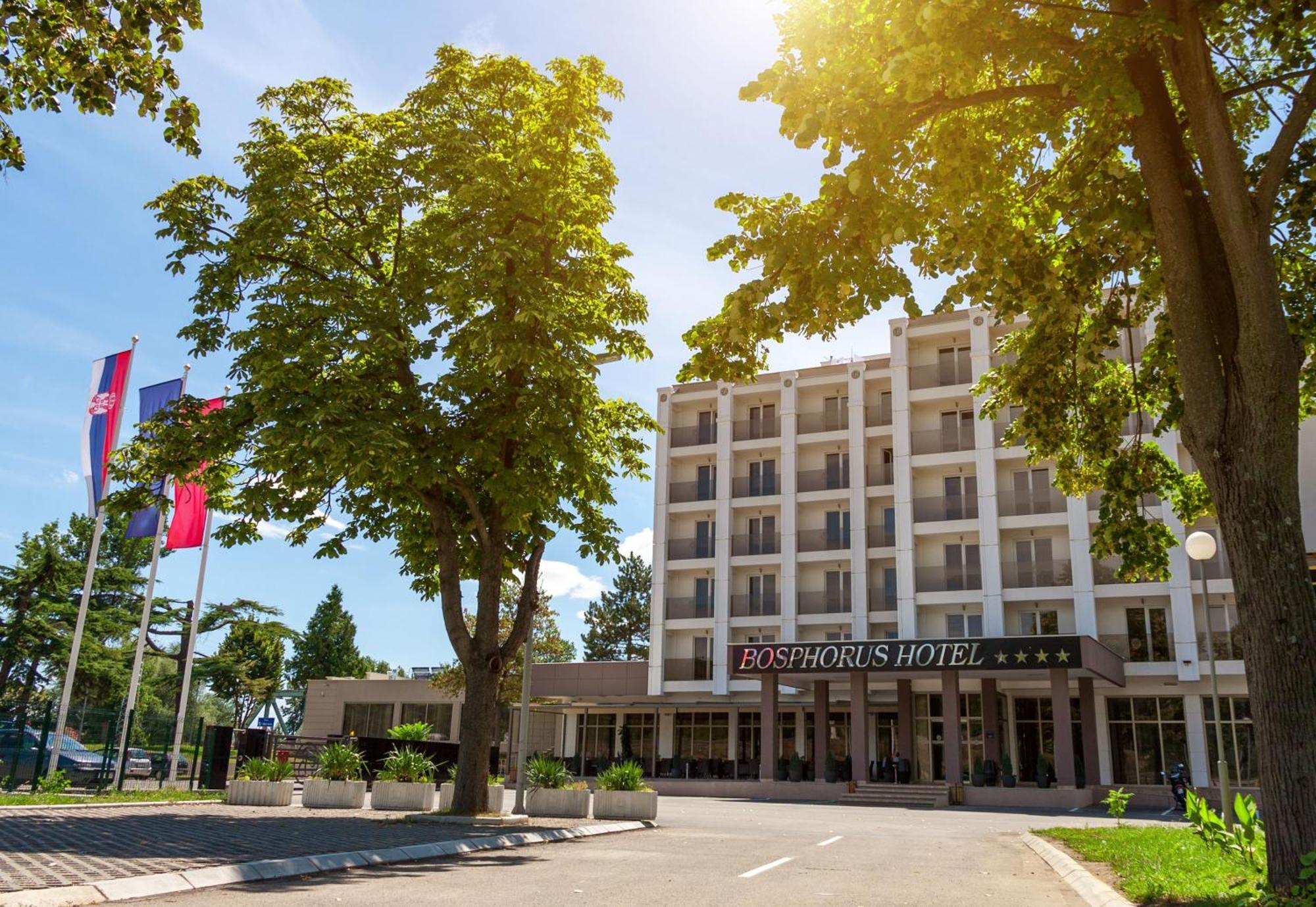 Bosphorus Hotel อเล็คซิแนค ภายนอก รูปภาพ